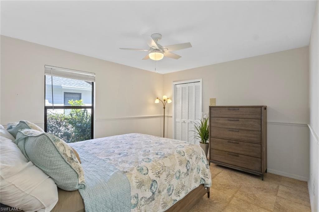 2529 Kings Lake Blvd, Naples, FL 34112-21