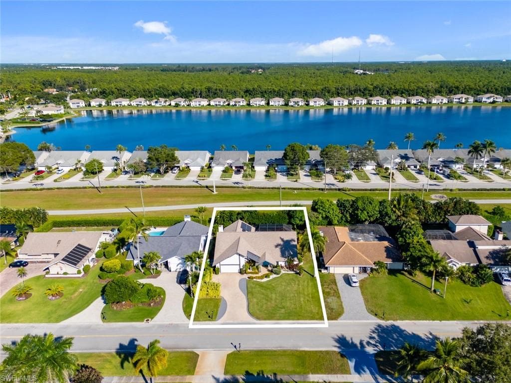 2529 Kings Lake Blvd, Naples, FL 34112-2