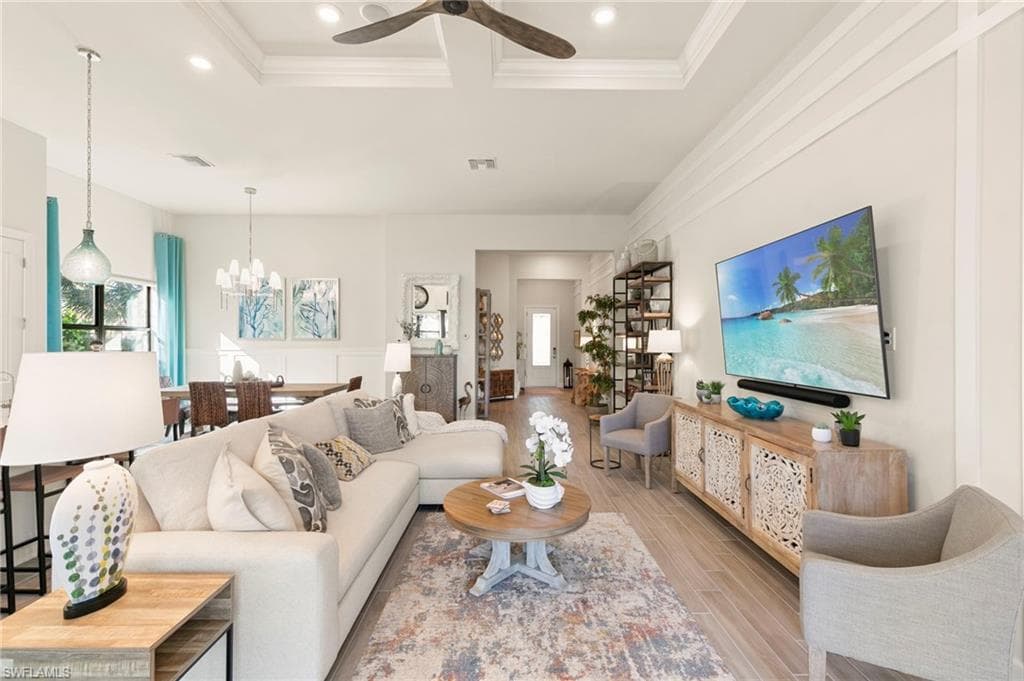 2787 Aviamar Cir, Naples, FL 34114-12