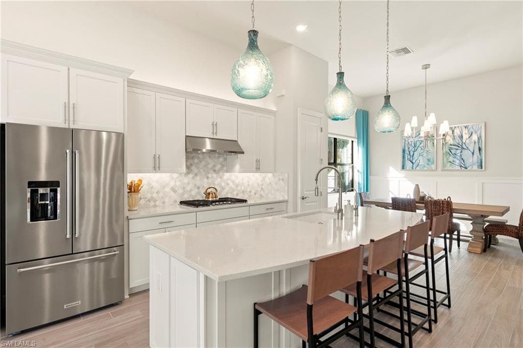 2787 Aviamar Cir, Naples, FL 34114-13