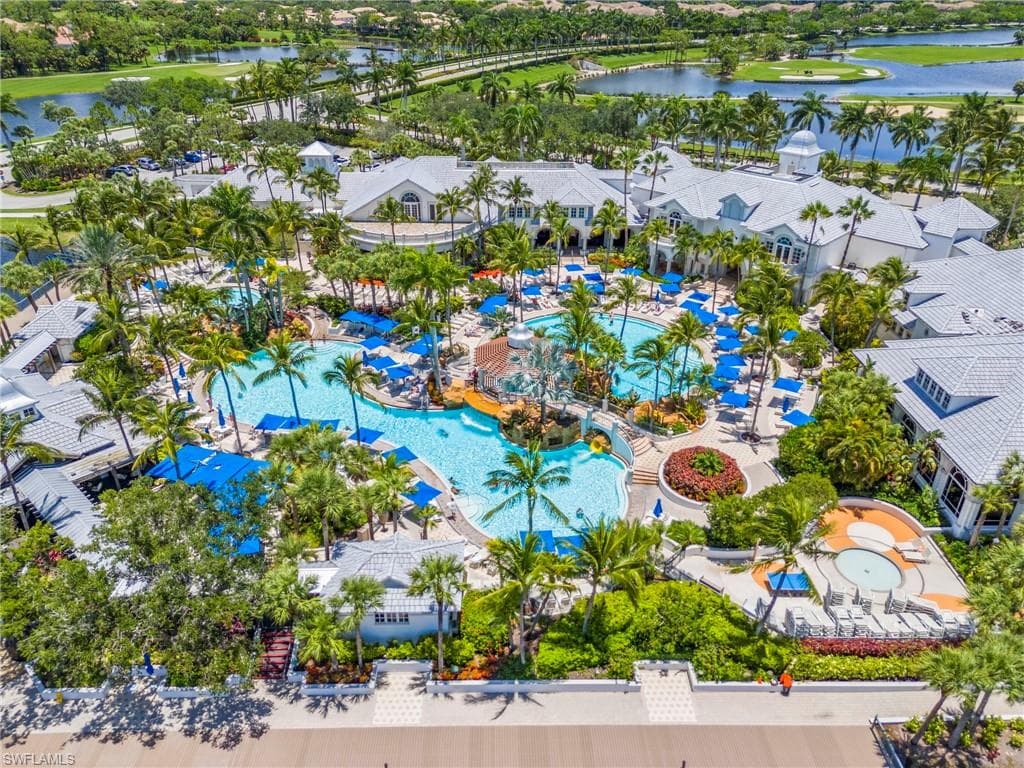 2787 Aviamar Cir, Naples, FL 34114-43