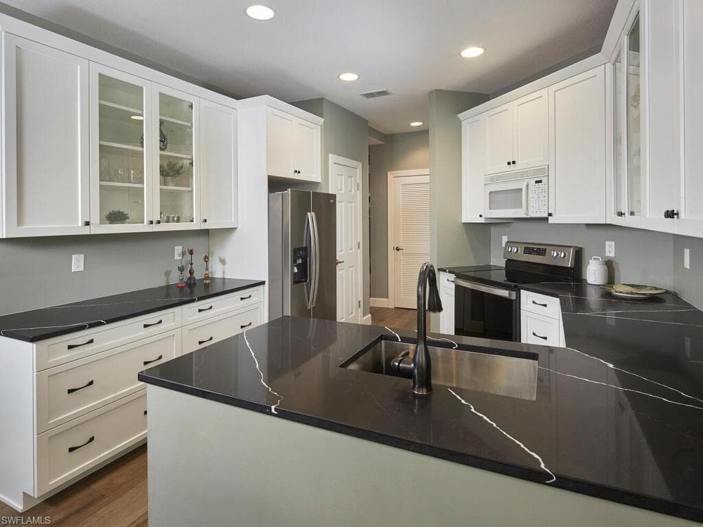 26995 Wyndhurst Ct 101, Bonita Springs, FL 34134-8