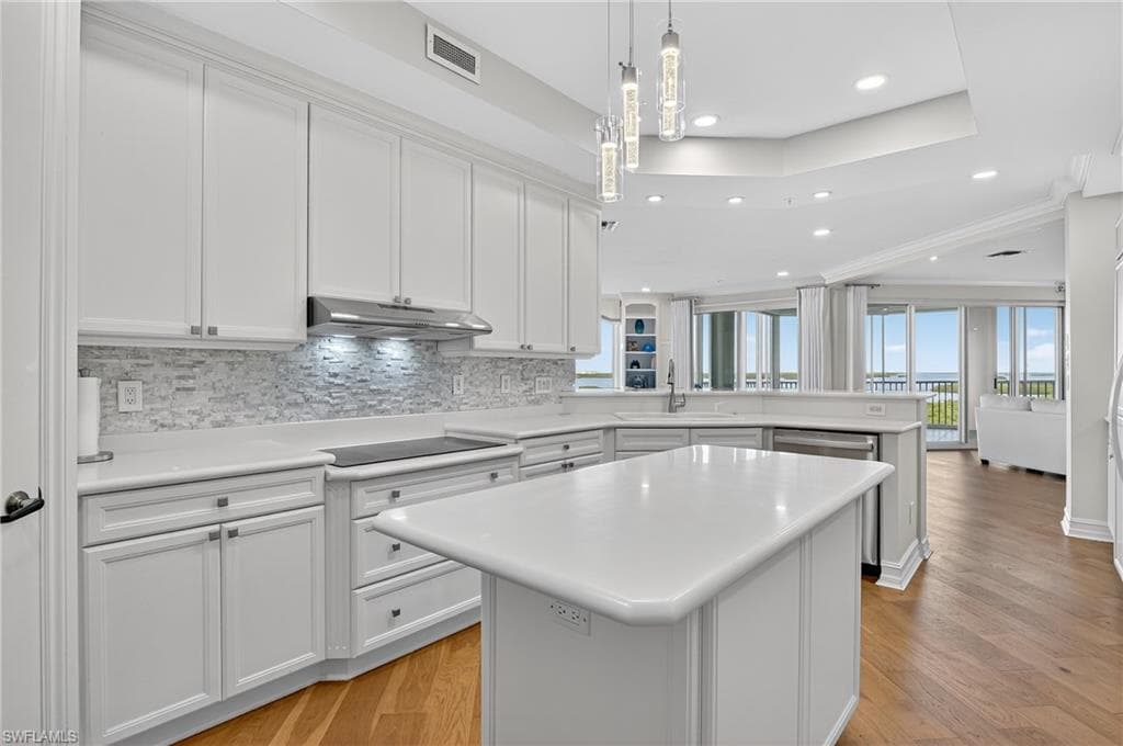 4811 Island Pond Ct 604, Bonita Springs, FL 34134-17