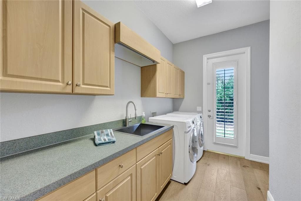 12219 Colliers Reserve Dr, Naples, FL 34110-31