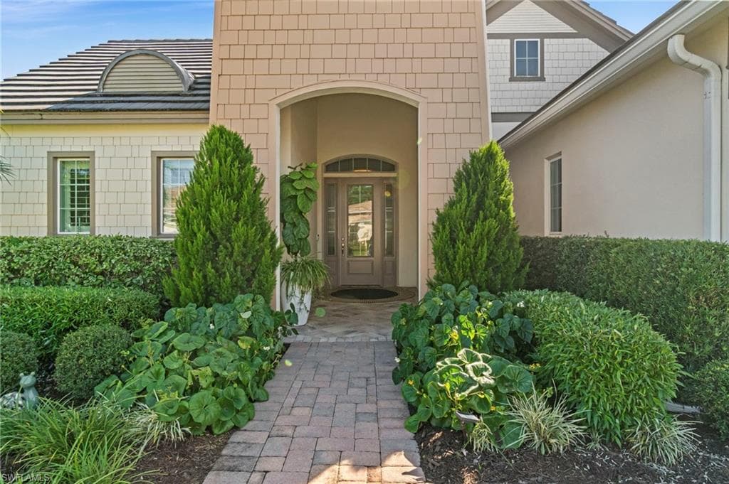 14714 Leeward Dr, Naples, FL 34114-38