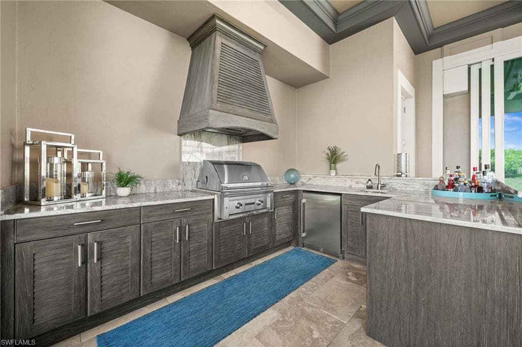 6380 Lyford Isle Dr, Naples, FL 34113-19