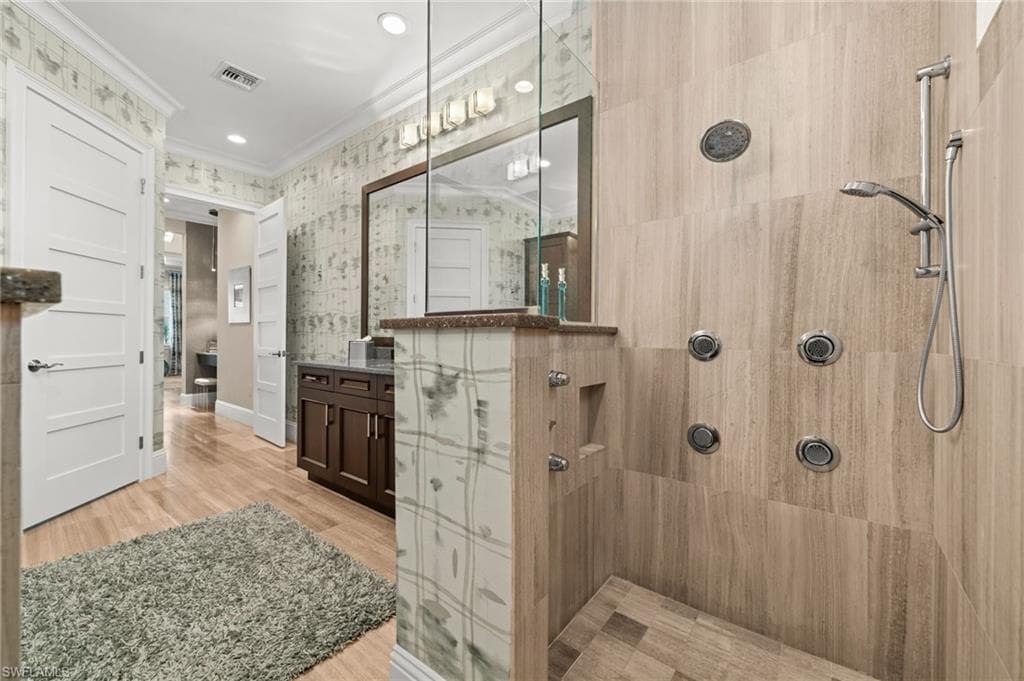 6380 Lyford Isle Dr, Naples, FL 34113-31