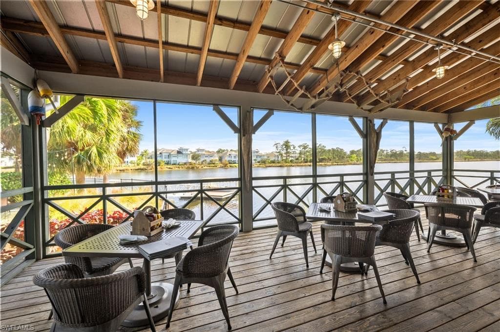 6380 Lyford Isle Dr, Naples, FL 34113-46