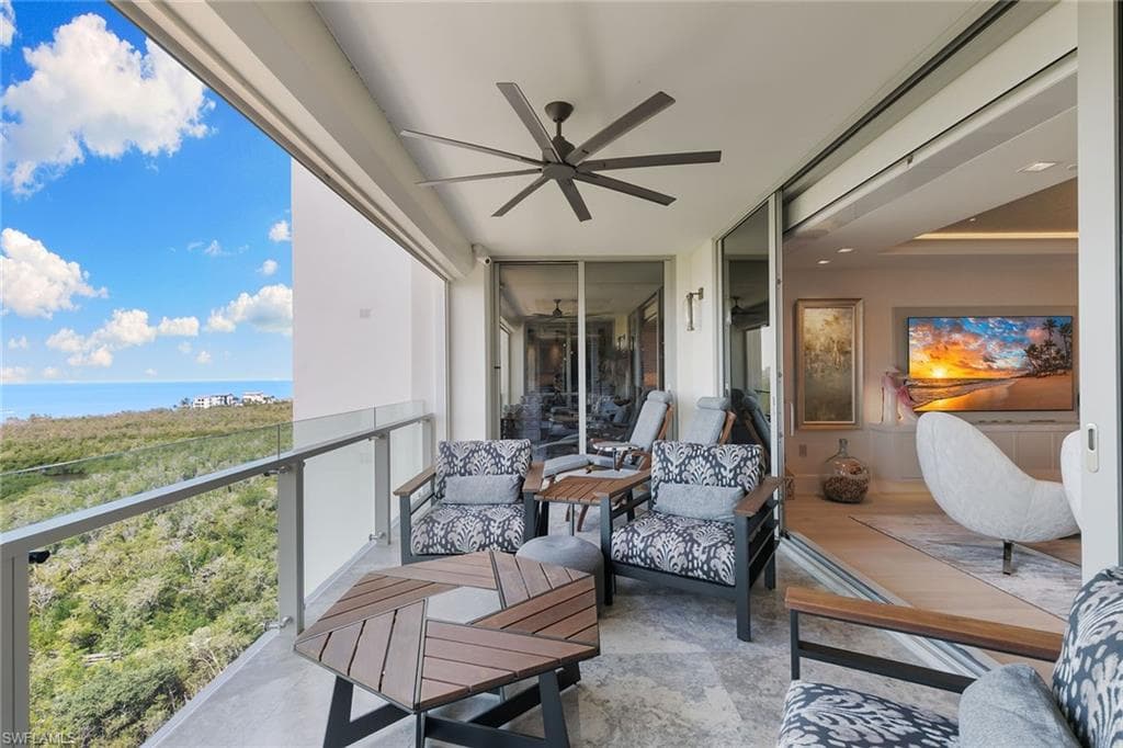 6897 Grenadier Blvd 1202, Naples, FL 34108-38