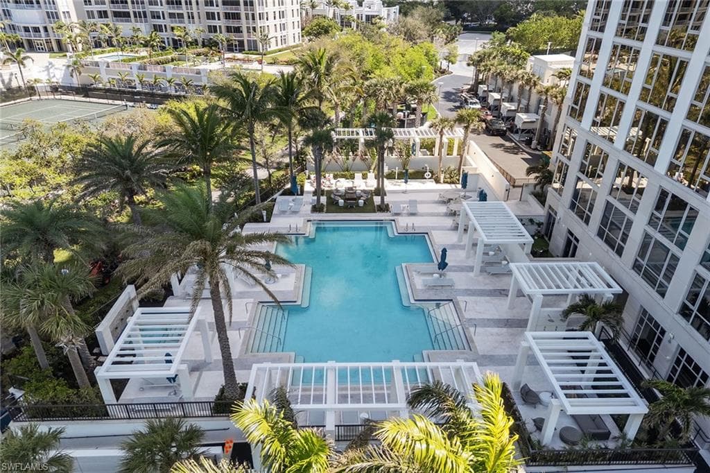 6897 Grenadier Blvd 1202, Naples, FL 34108-43