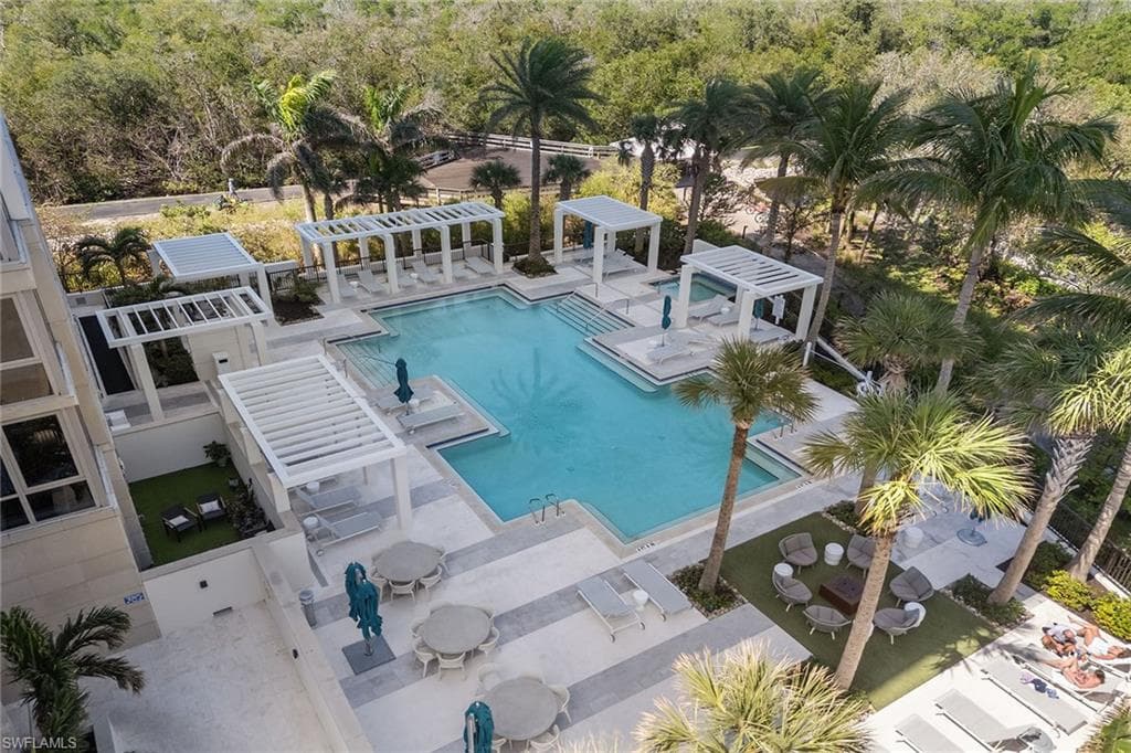 6897 Grenadier Blvd 1202, Naples, FL 34108-44