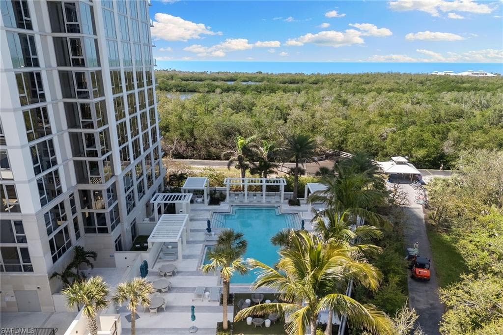 6897 Grenadier Blvd 1202, Naples, FL 34108-45