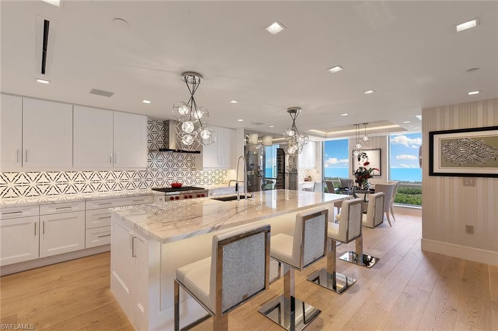 6897 Grenadier Blvd 1202, Naples, FL 34108-3