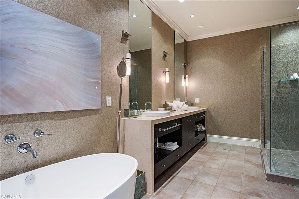 750 11th St S C, Naples, FL 34102-14