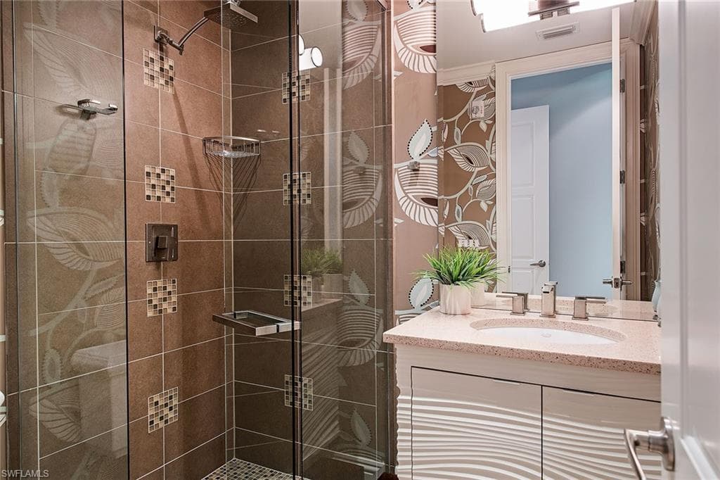 750 11th St S C, Naples, FL 34102-17