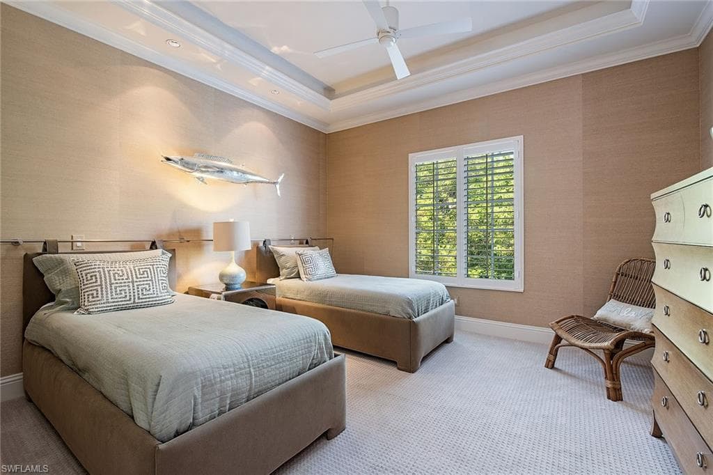 750 11th St S C, Naples, FL 34102-18