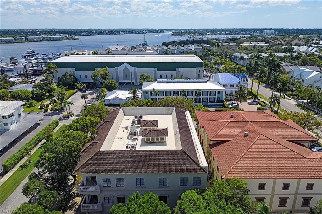 750 11th St S C, Naples, FL 34102-25