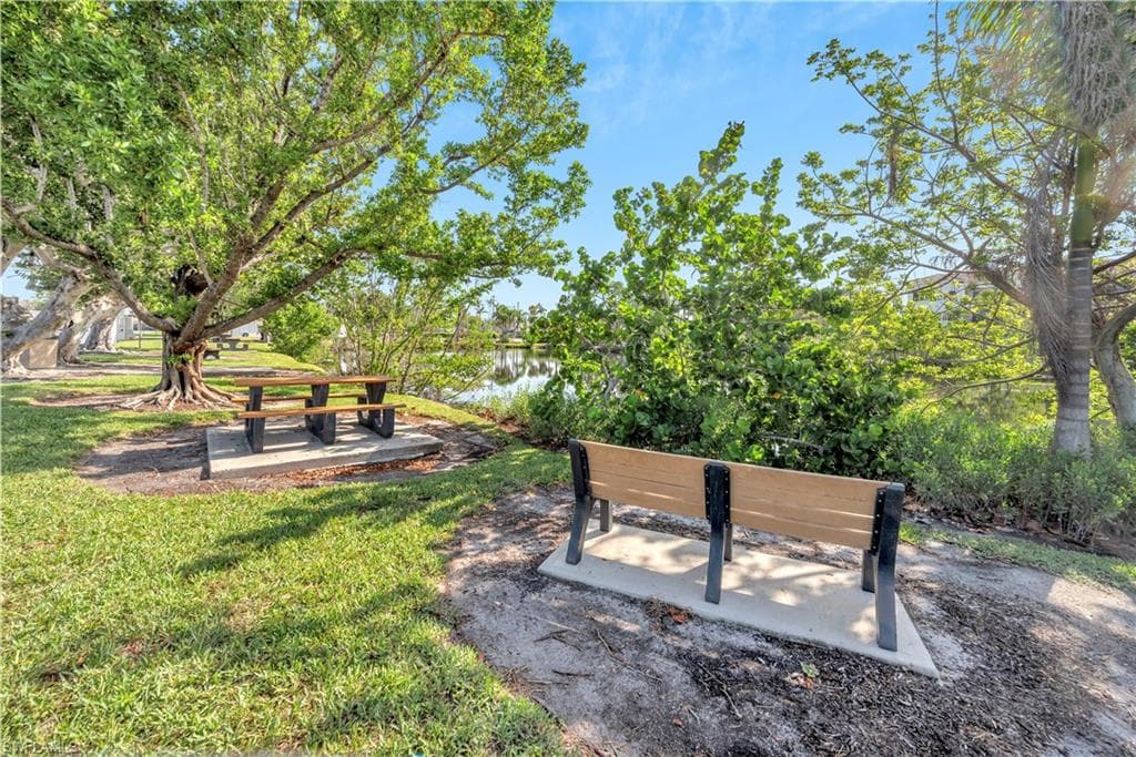 1300 Gulf Shore Blvd N 507, Naples, FL 34102-7