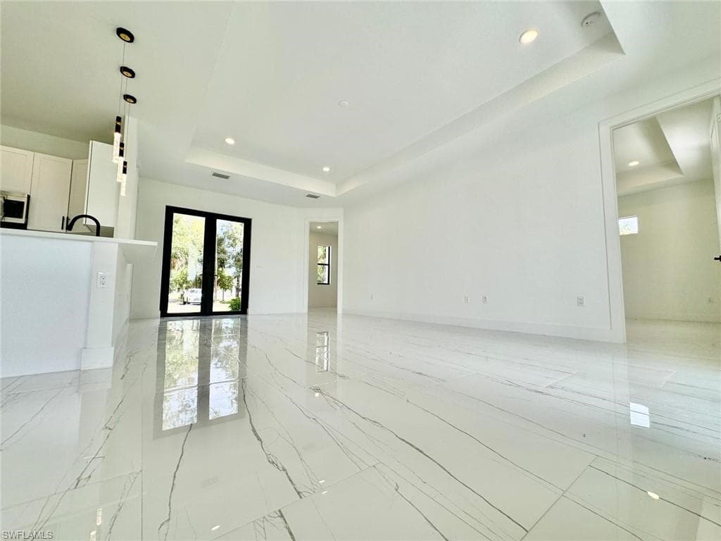 3434 27th Ave NE, Naples, FL 34120-13