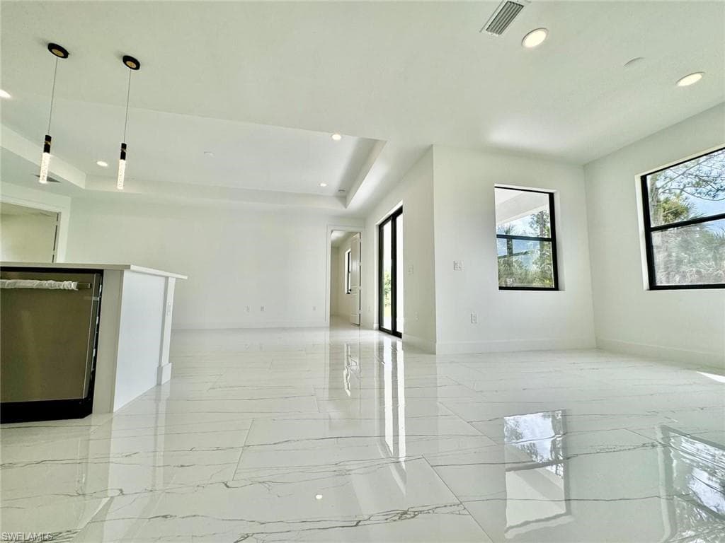 3434 27th Ave NE, Naples, FL 34120-16