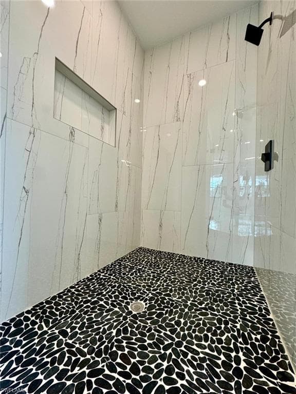 3434 27th Ave NE, Naples, FL 34120-24