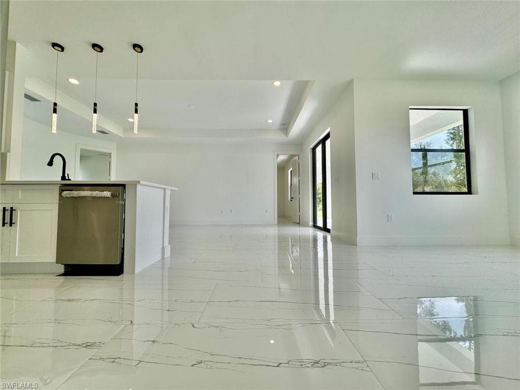 3434 27th Ave NE, Naples, FL 34120-6