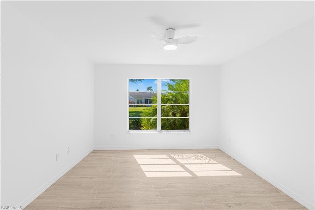 1348 Myerlee Gardens Ave, Fort Myers, FL 33919-23