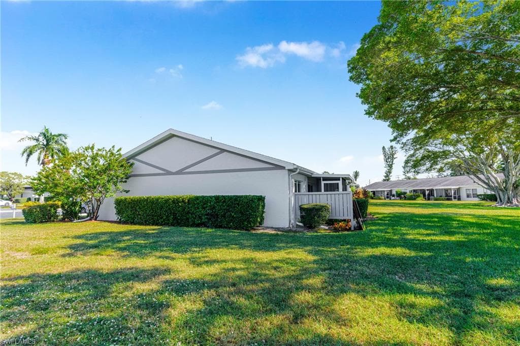 1348 Myerlee Gardens Ave, Fort Myers, FL 33919-39