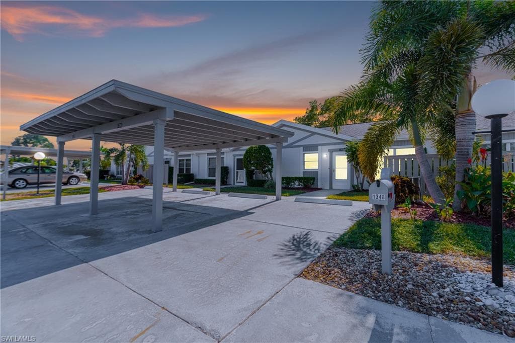 1348 Myerlee Gardens Ave, Fort Myers, FL 33919-5