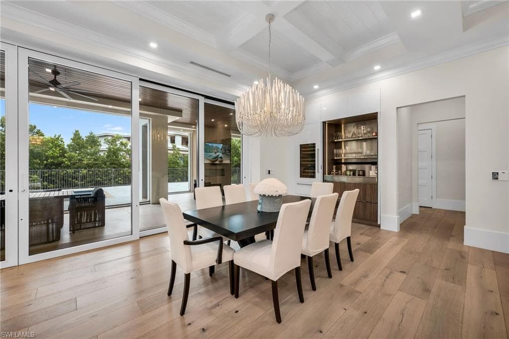 3190 Crayton Rd, Naples, FL 34103-13