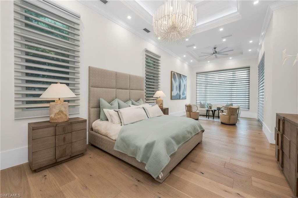 3190 Crayton Rd, Naples, FL 34103-17