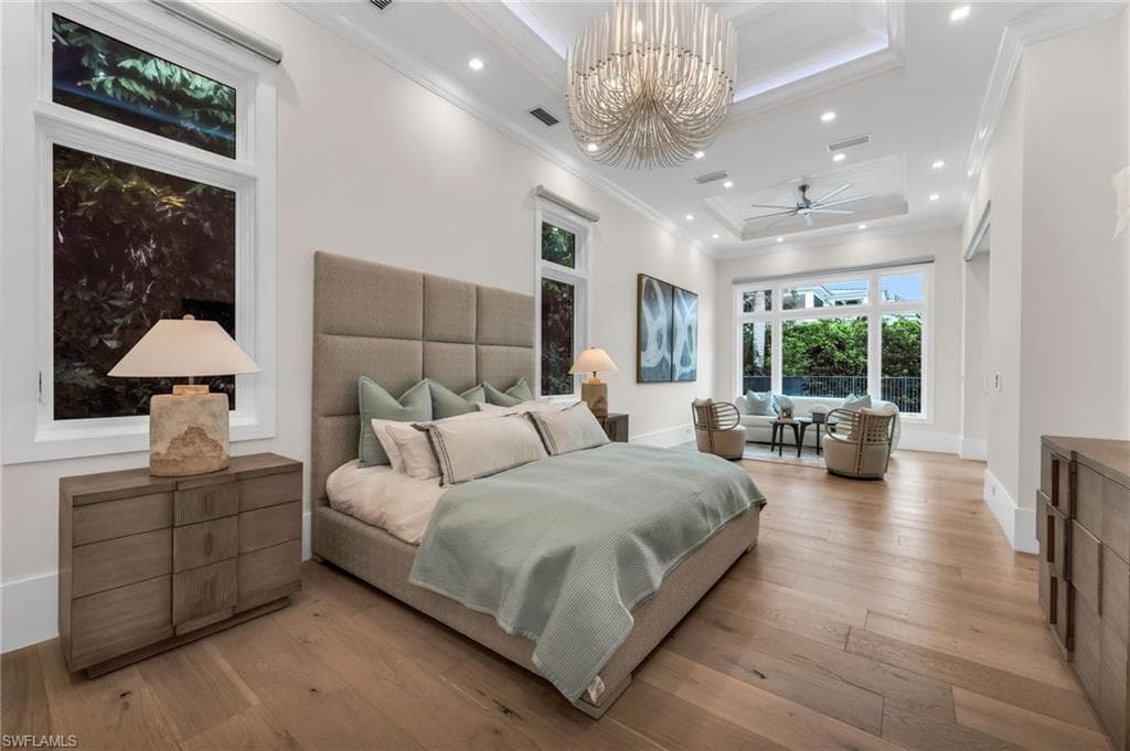 3190 Crayton Rd, Naples, FL 34103-18