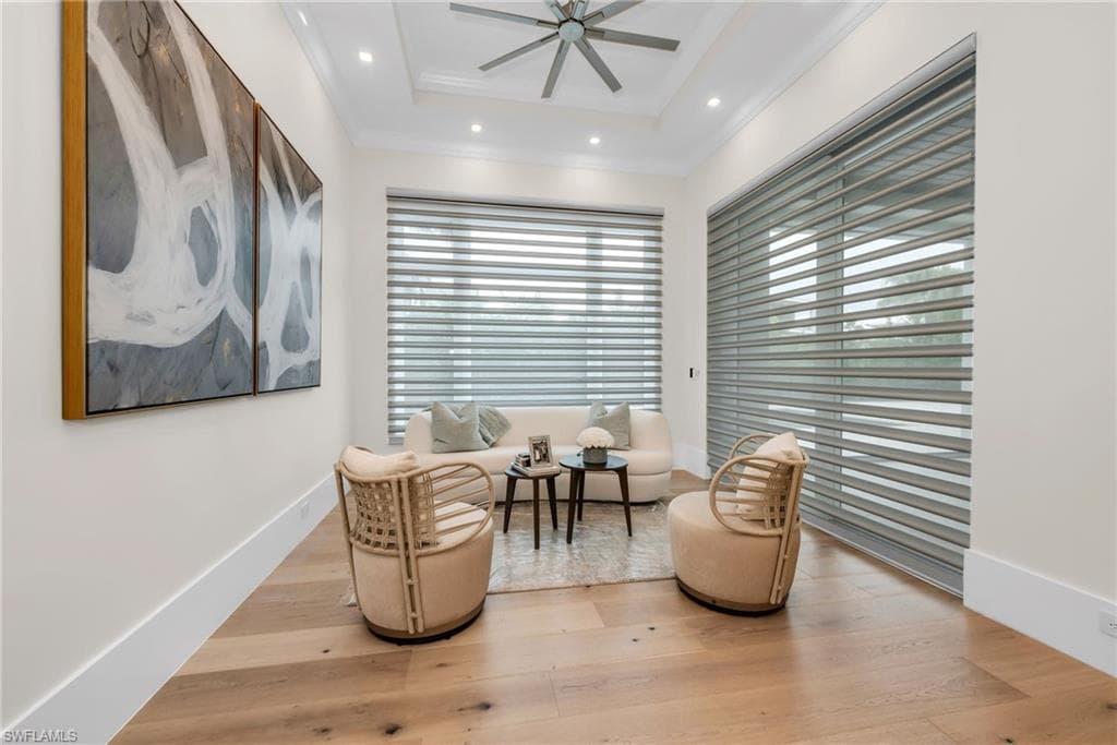 3190 Crayton Rd, Naples, FL 34103-20