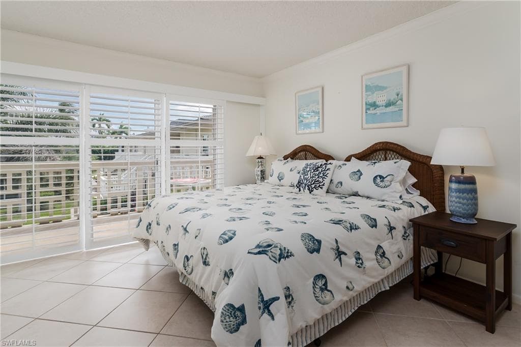 1215 Edington Pl O5, Marco Island, FL 34145-19
