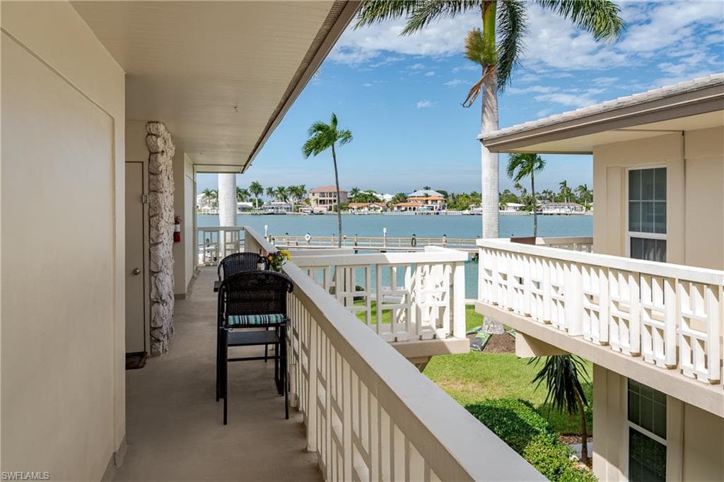1215 Edington Pl O5, Marco Island, FL 34145-32