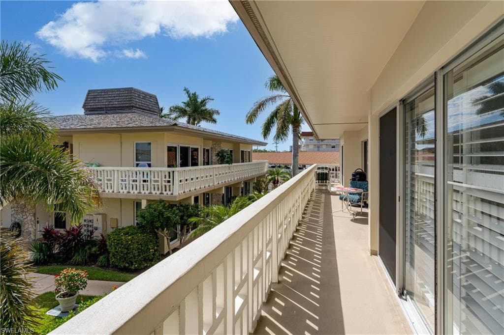 1215 Edington Pl O5, Marco Island, FL 34145-35