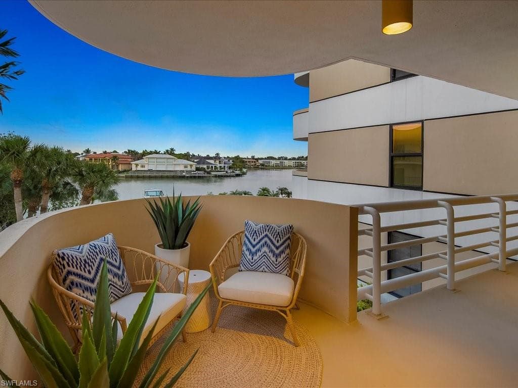 3100 Gulf Shore Blvd N 201, Naples, FL 34103-17