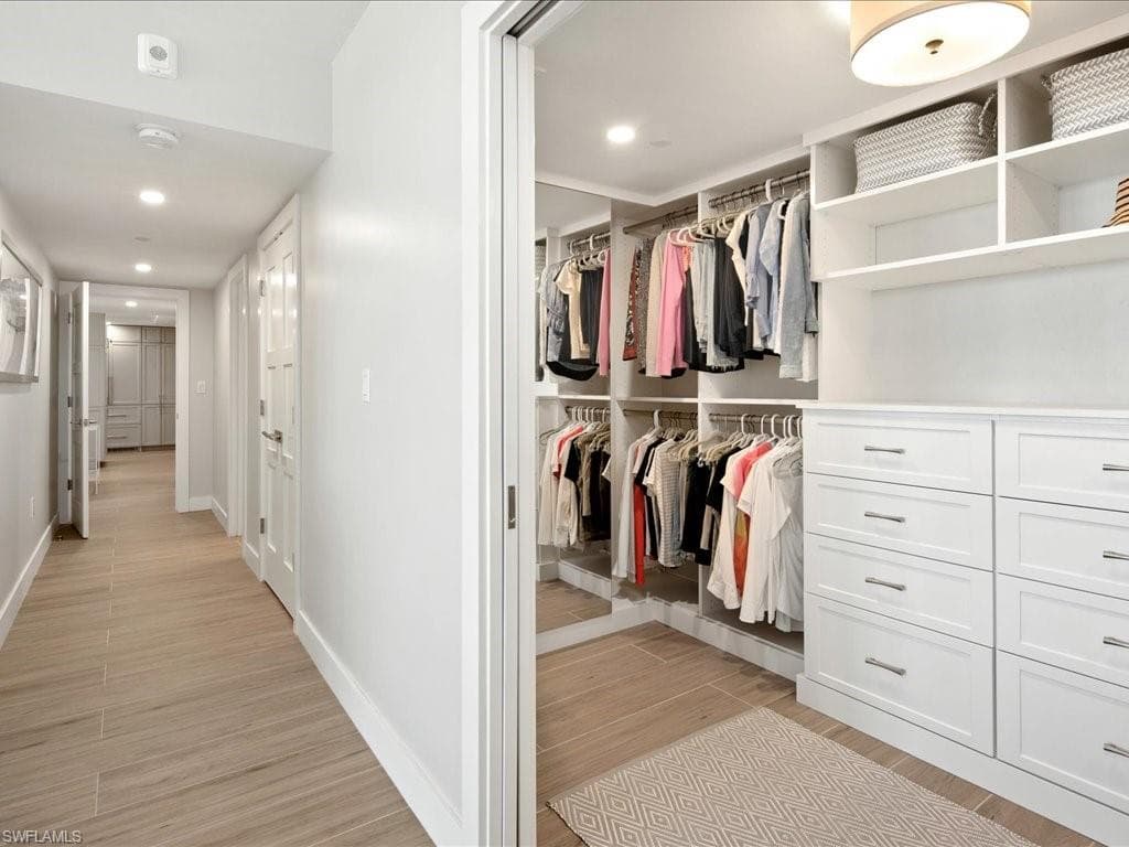 3100 Gulf Shore Blvd N 201, Naples, FL 34103-30