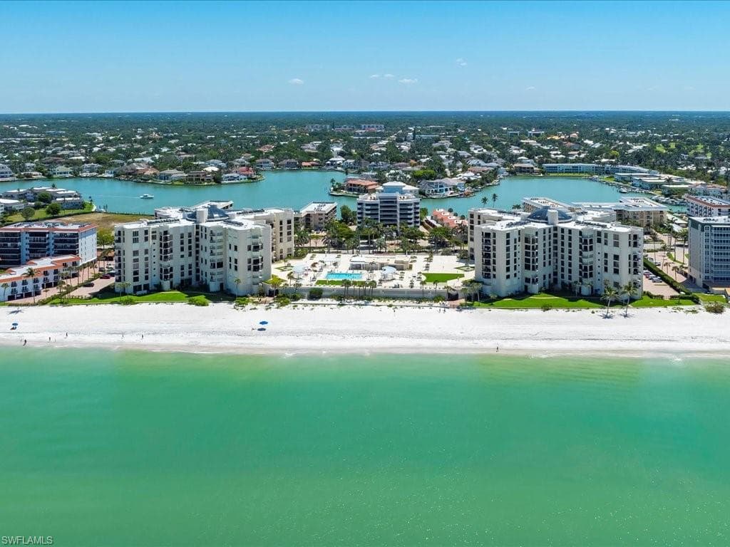 3100 Gulf Shore Blvd N 201, Naples, FL 34103-39