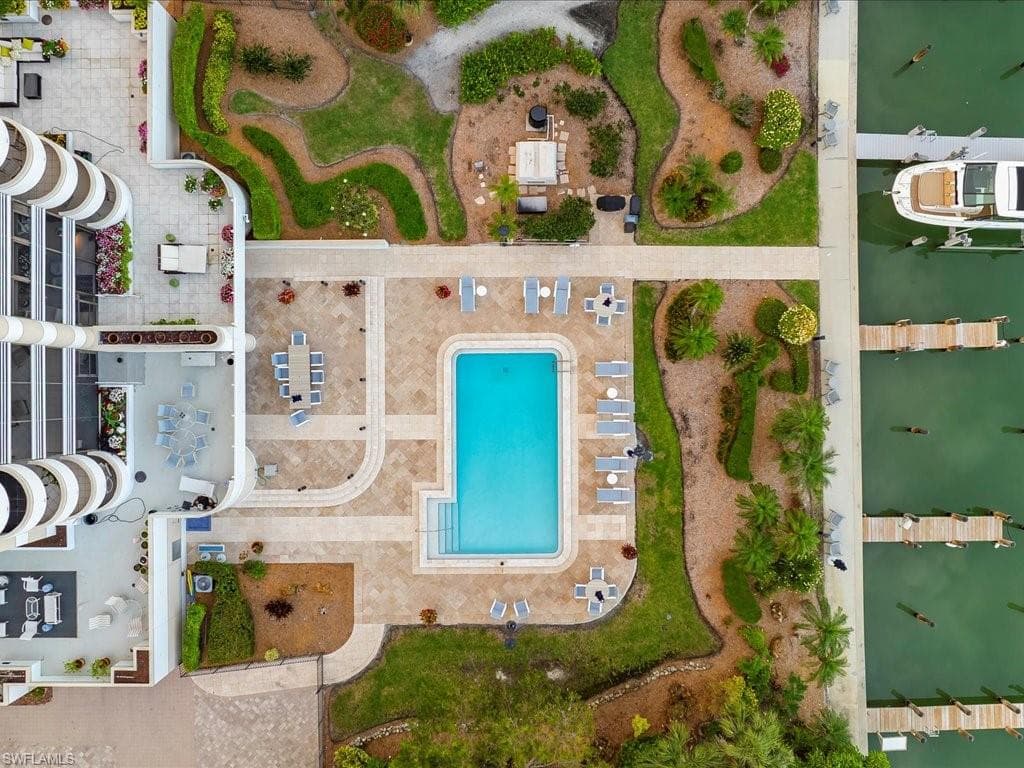 3100 Gulf Shore Blvd N 201, Naples, FL 34103-3