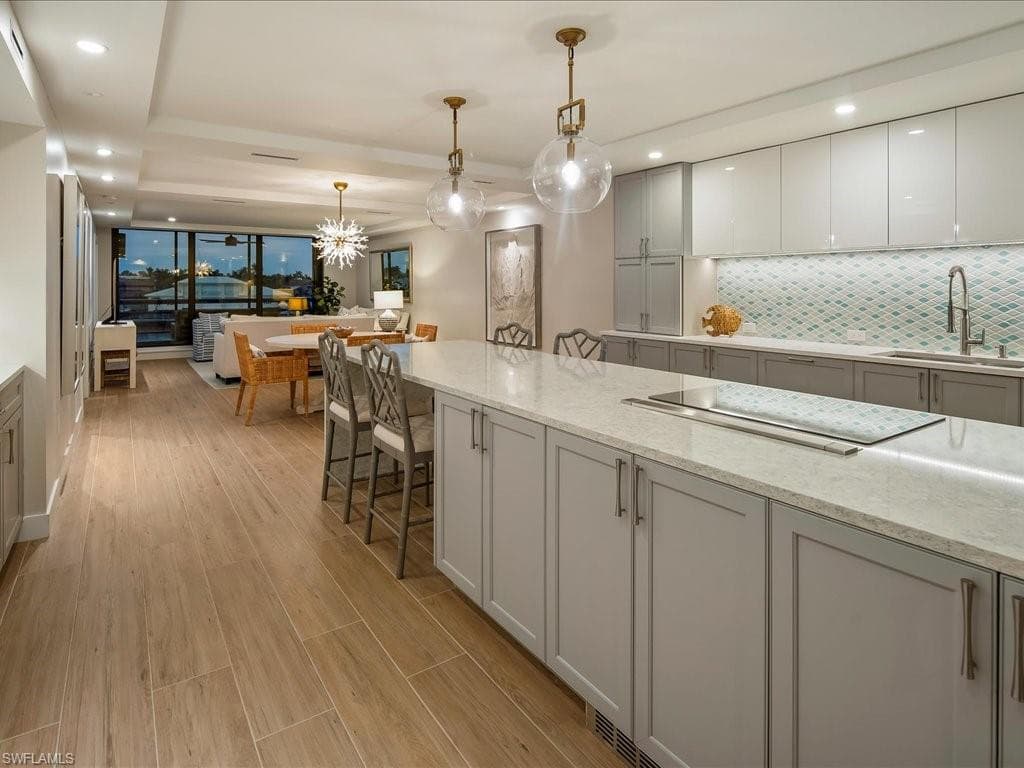 3100 Gulf Shore Blvd N 201, Naples, FL 34103-5