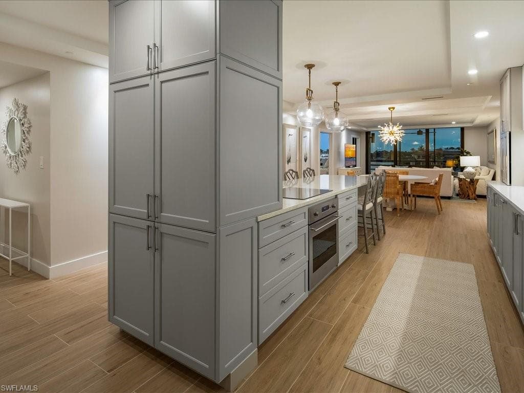 3100 Gulf Shore Blvd N 201, Naples, FL 34103-6