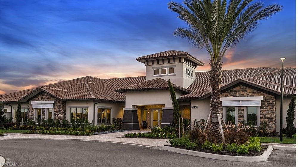 17408 Corsini Dr, Fort Myers, FL 33913-24