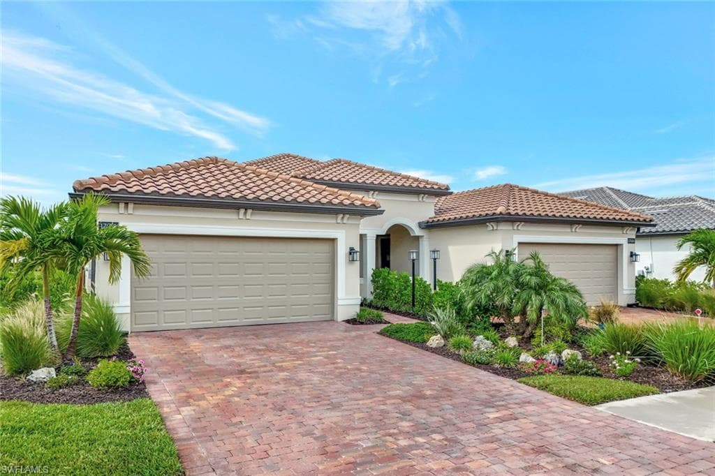 17408 Corsini Dr, Fort Myers, FL 33913-1