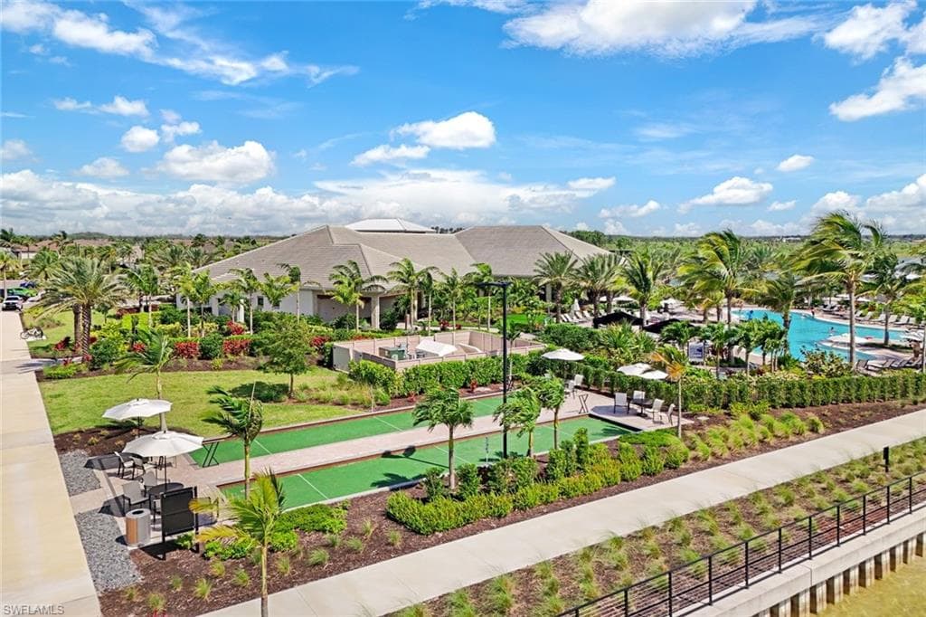 17408 Corsini Dr, Fort Myers, FL 33913-33