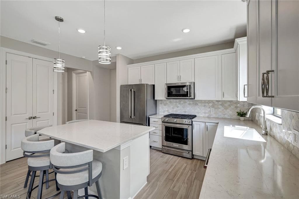 17408 Corsini Dr, Fort Myers, FL 33913-3