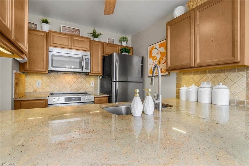 5266 Cedarbend Dr 1, Fort Myers, FL 33919-9