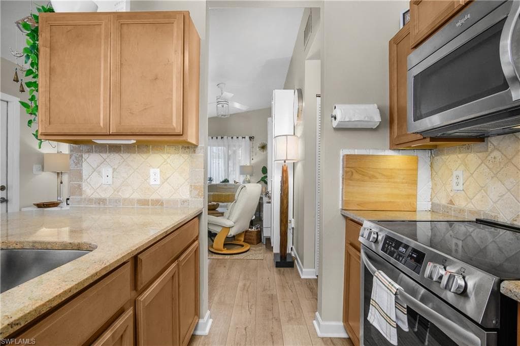 5266 Cedarbend Dr 1, Fort Myers, FL 33919-12