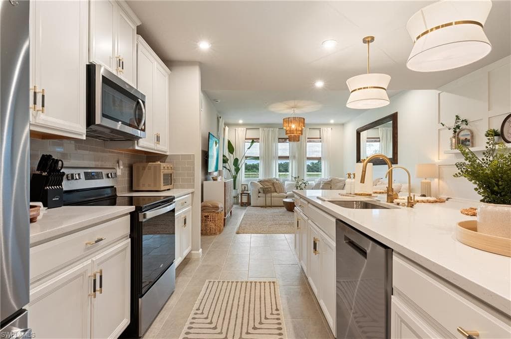 4638 Arboretum Cir 102, Naples, FL 34112-4