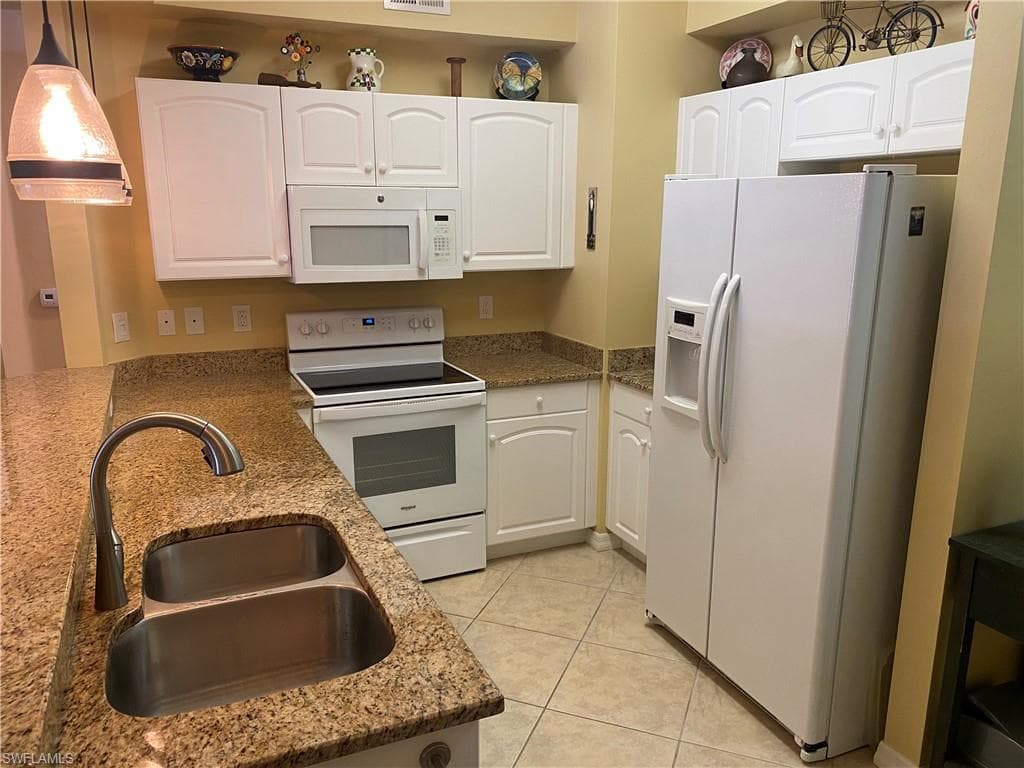 1108 Winding Pines Cir 106, Cape Coral, FL 33909-8